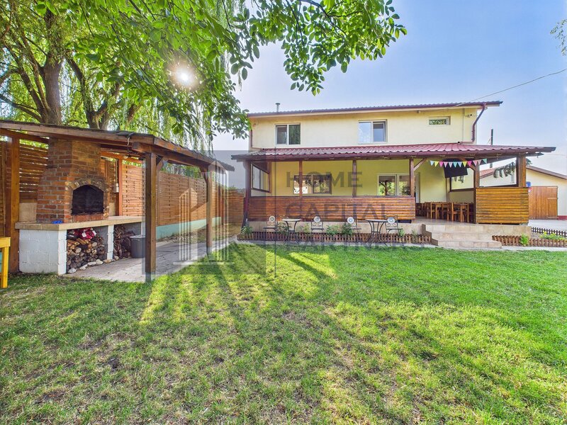 Domnesti, spatiu de joaca pentru copii, curte 1.000 mp.