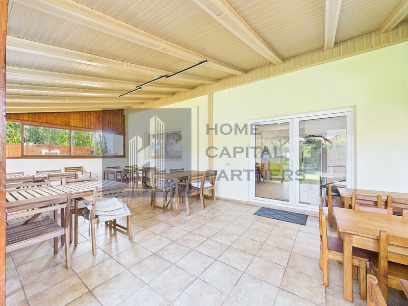 Domnesti, spatiu de joaca pentru copii, curte 1.000 mp.